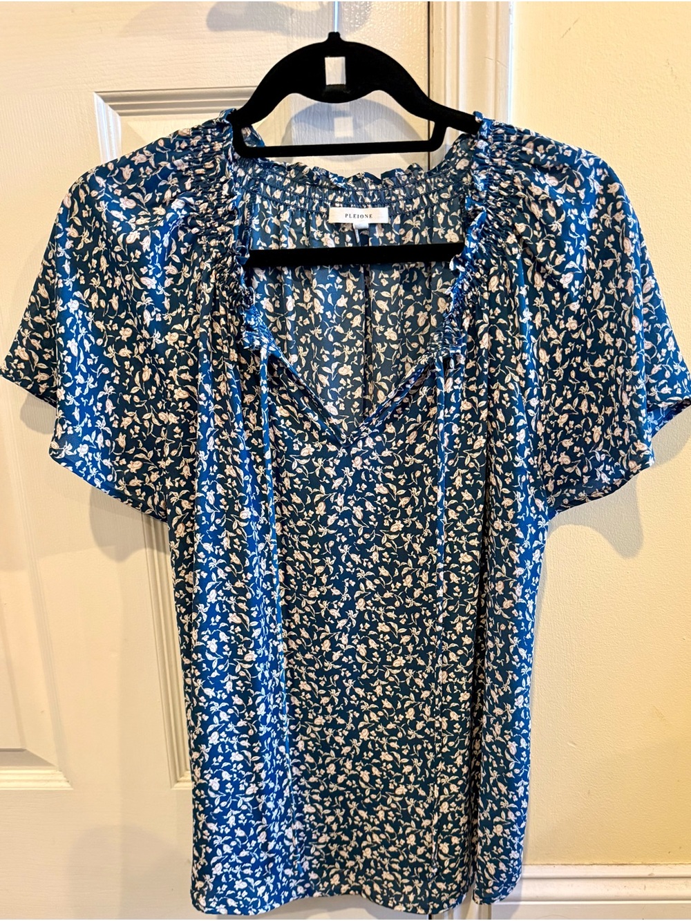 Pleione Teal-Blue Floral Ruffle V-Neck Blouse